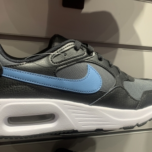 Giầy sneaker