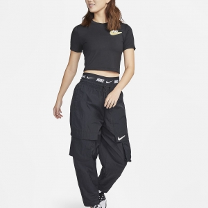 Nike Sportswear Women's Slim Crop T-Shirt. Nike VN