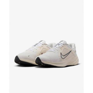 Nike Quest 5