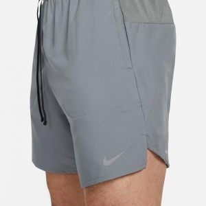 Quần Nike Dri-FIT Stride Men's 7" Brief-Lined Running Shorts ..