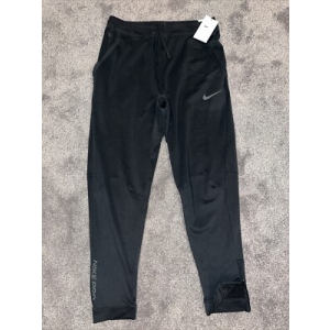 Quần nike đen
